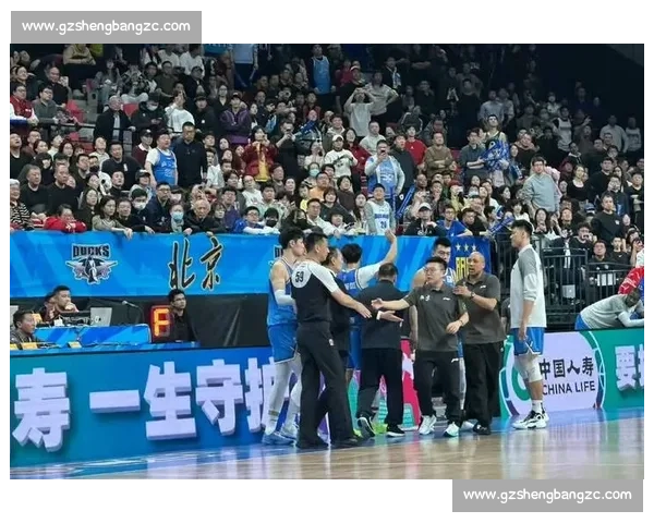 锋线哑火暴露进攻乏力球队陷入困局亟待破局之道赛季关键时刻考验